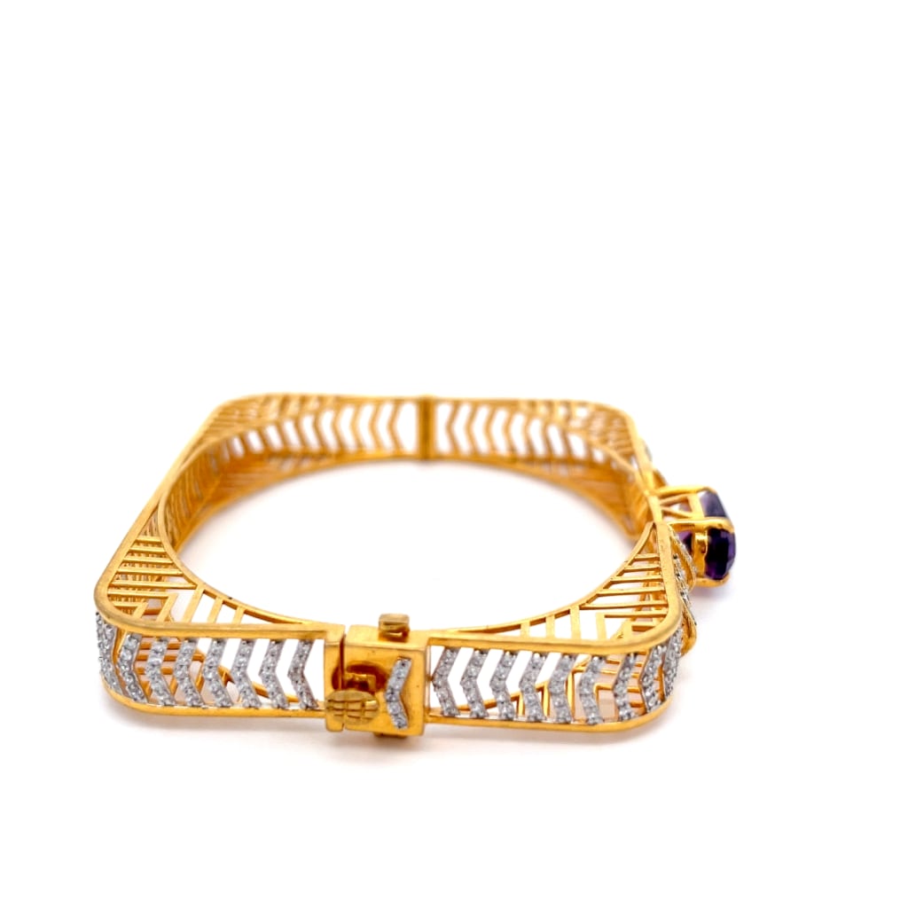 The Wahum Showstopper Bangle