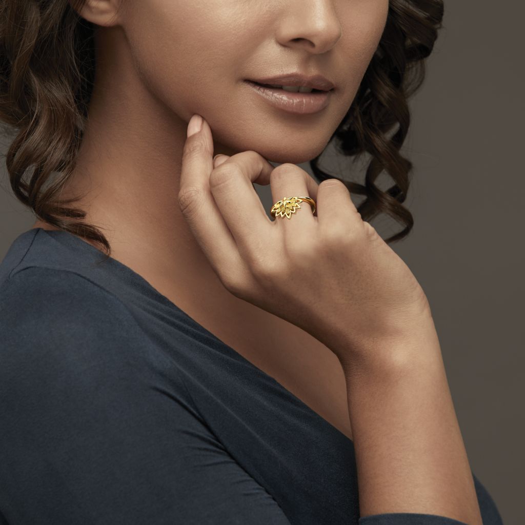 Padma lakshmi cheap engagement ring