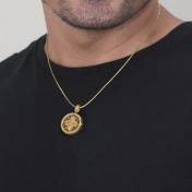 The Kurosu Medallion Pendant For Him - thumb 2