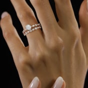 The Lumiere Des Etoiles Bridal Ring Set - thumb 2