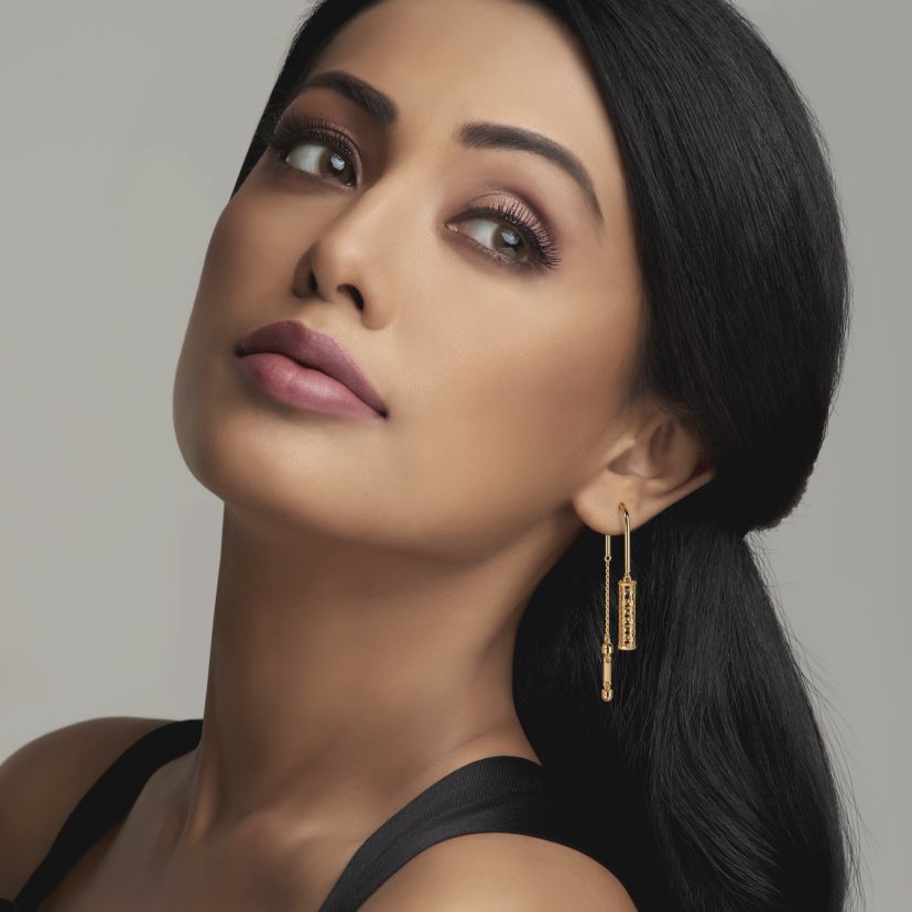 The Formes Sui Dhaga Earrings - image 3